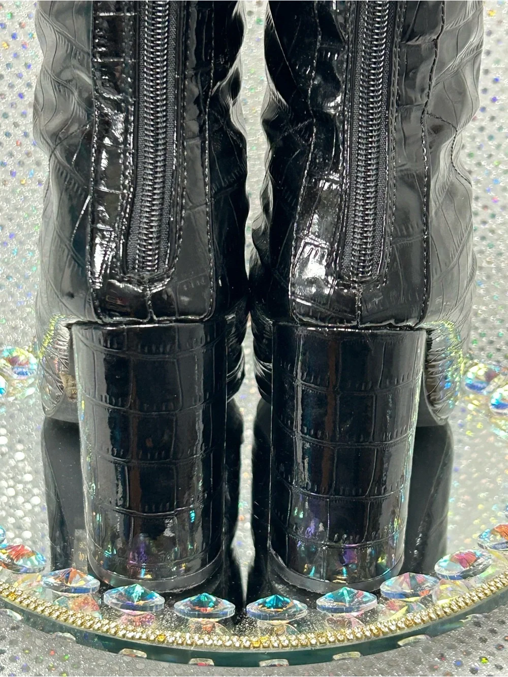 Fashion Nova Black Croc-Embossed Pointed Toe Ankle Boots - Size 9